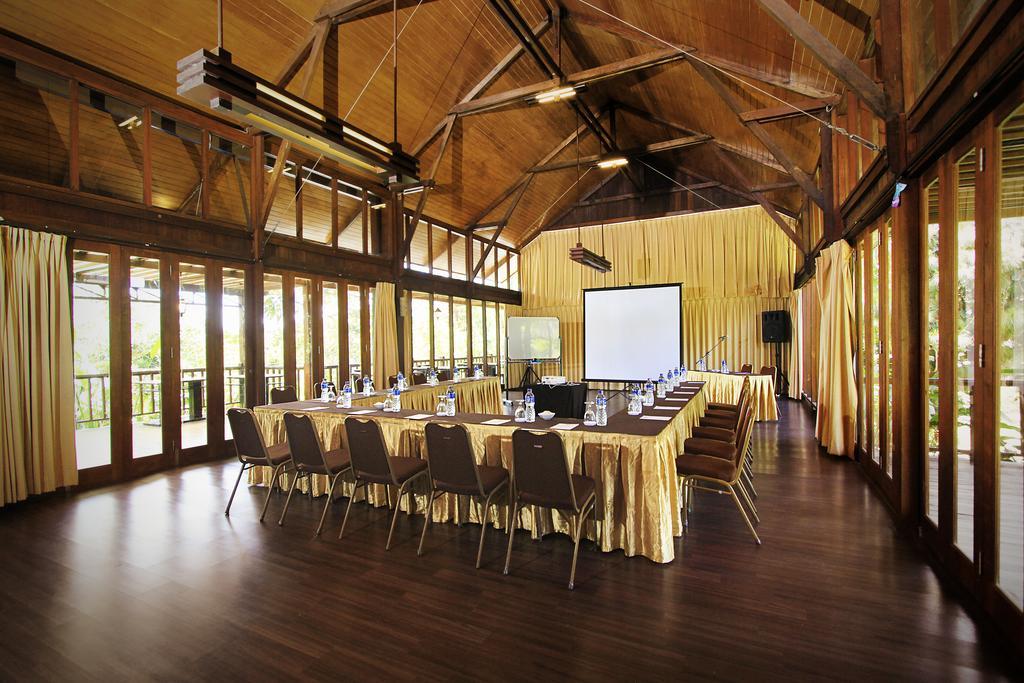 The Green Forest Resort Lembang Exterior photo