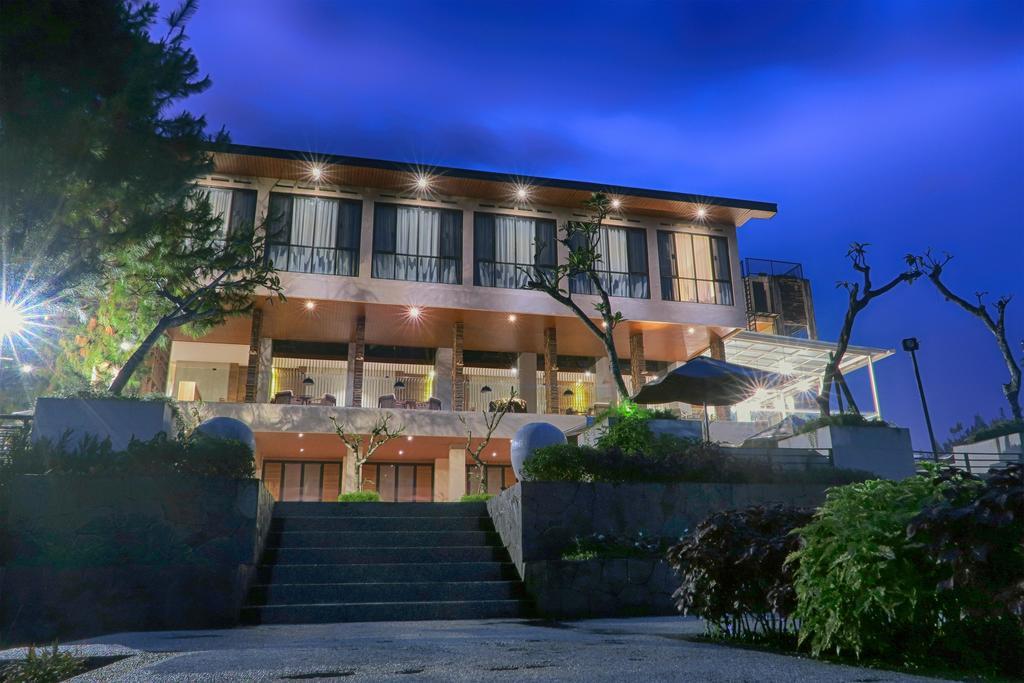 The Green Forest Resort Lembang Exterior photo