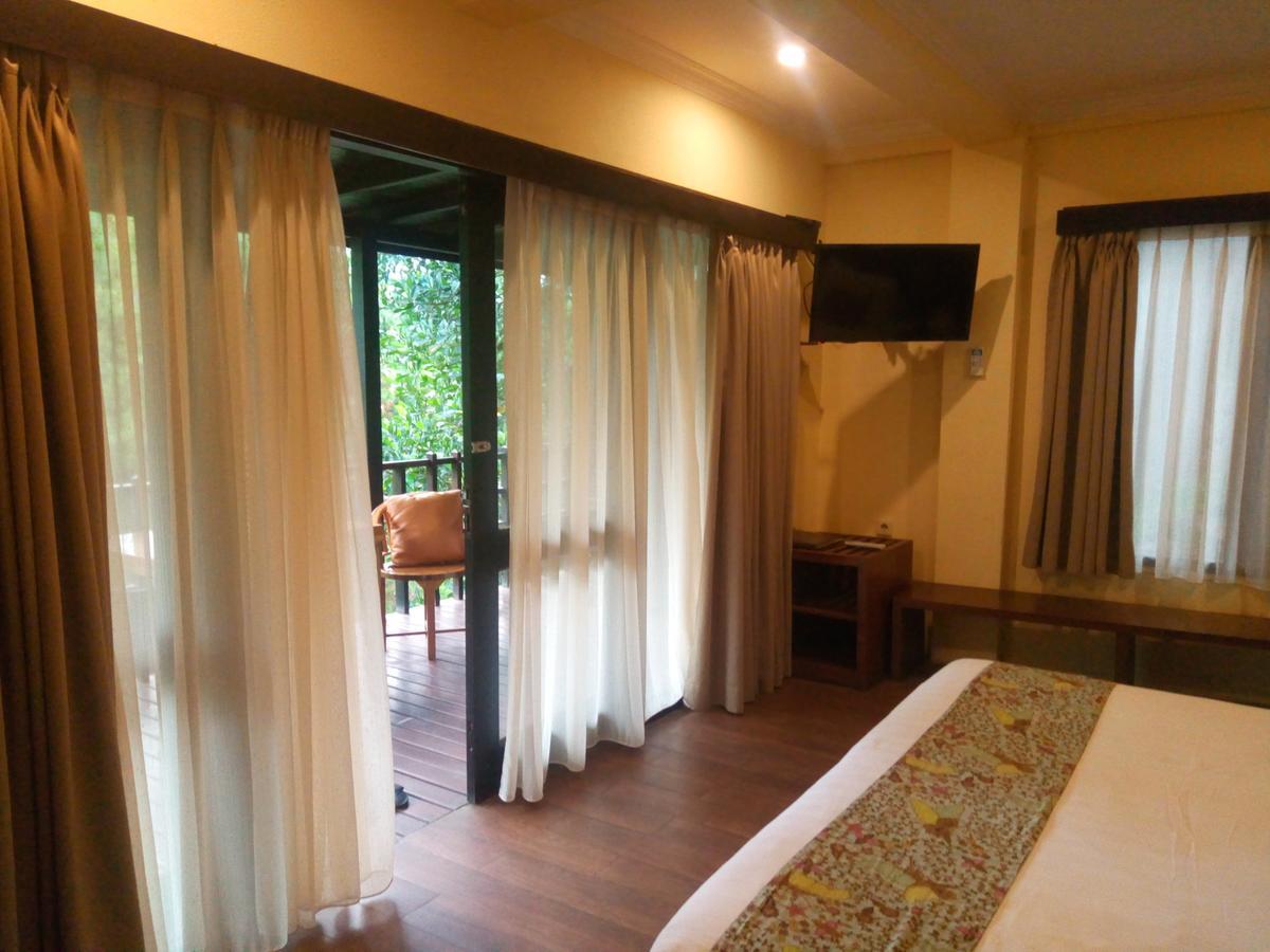 The Green Forest Resort Lembang Exterior photo