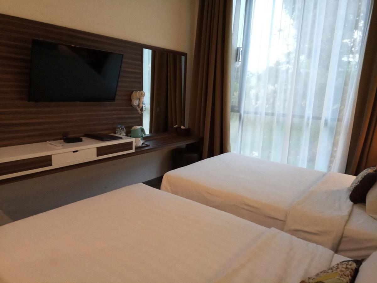 The Green Forest Resort Lembang Exterior photo
