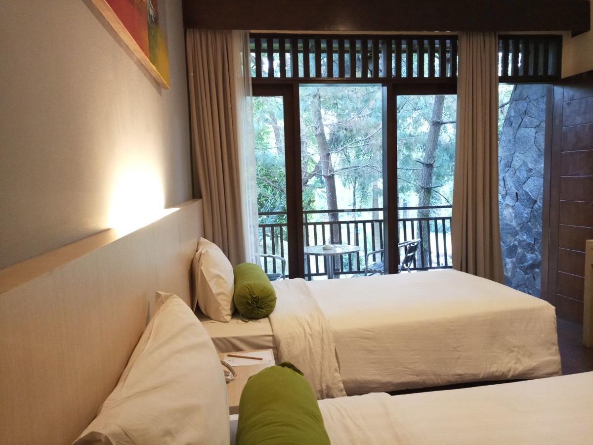 The Green Forest Resort Lembang Exterior photo